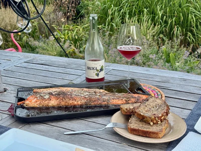 Santé, cover photo